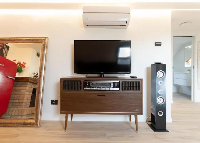 Motor Valley Penthouse - B&B Al Caminetto