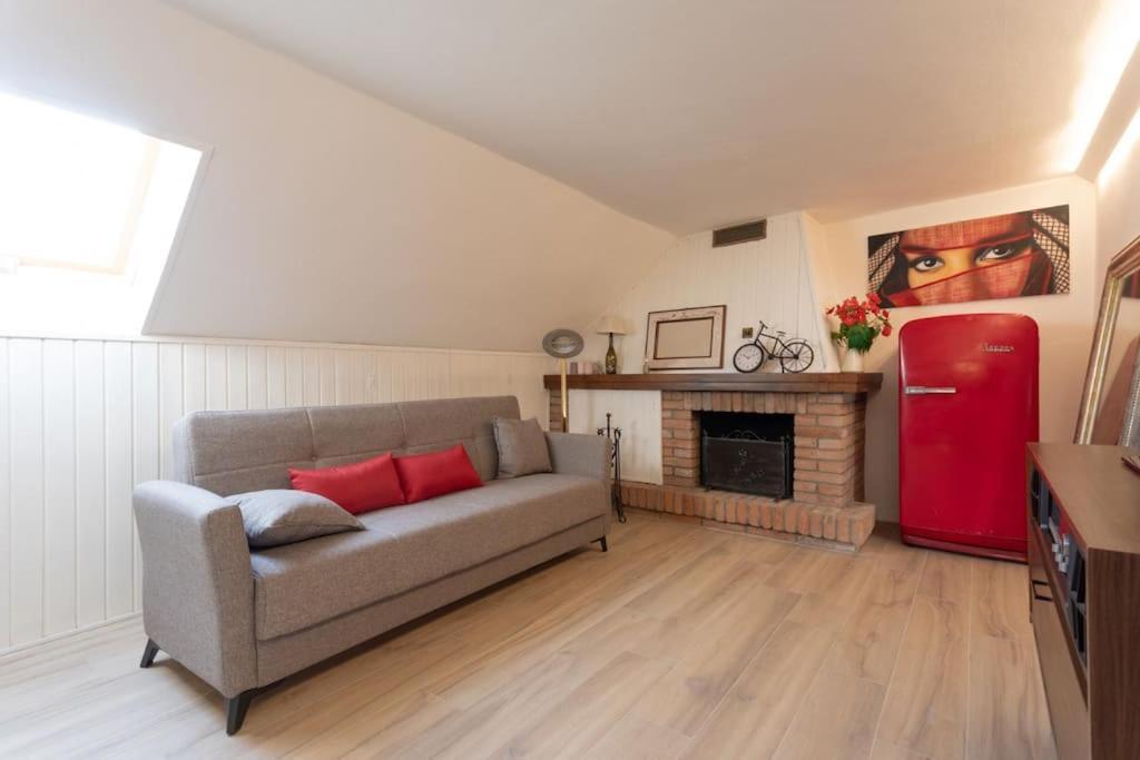 Motor Valley Penthouse - Al Caminetto Modena